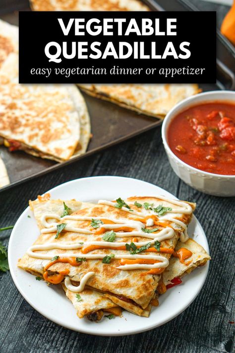 white plate with veggie quesadillas and text Veggie Quesadilla Recipes Easy, Vegetable Quesadilla Recipes, Veggie Quesadilla Recipes, Meatless Meals Easy, Veggie Quesadillas, Veggie Quesadilla, Quesadilla Recipes Easy, Meatless Monday Dinner, Vegetarian Quesadilla