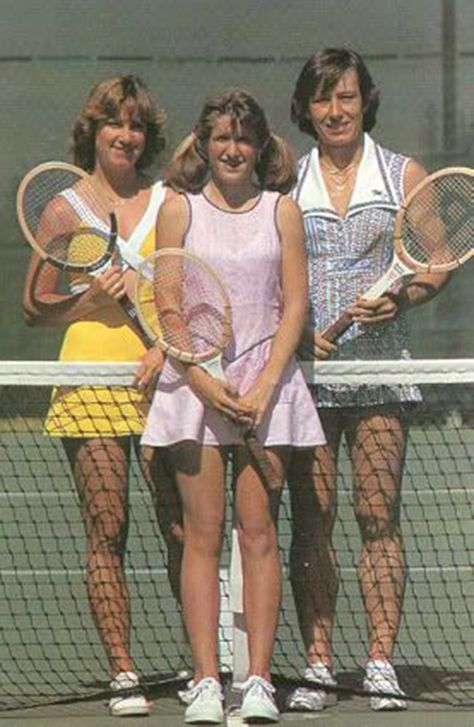 Left to right: Chris Evert, Tracy Austin, Martina Navratilova - 1977 US Open Tracy Austin, Tennis Outfit Cute, Tennis Pictures, Wta Tennis, Martina Navratilova, Us Open Tennis, Chris Evert, Tennis Party, Tennis Outfits