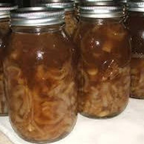 Canning Granny, Homemade French Onion Soup, Canning 101, Canning Food Preservation, Canned Food Storage, Canning Tips, Home Canning, Pressure Canning, Meals In A Jar