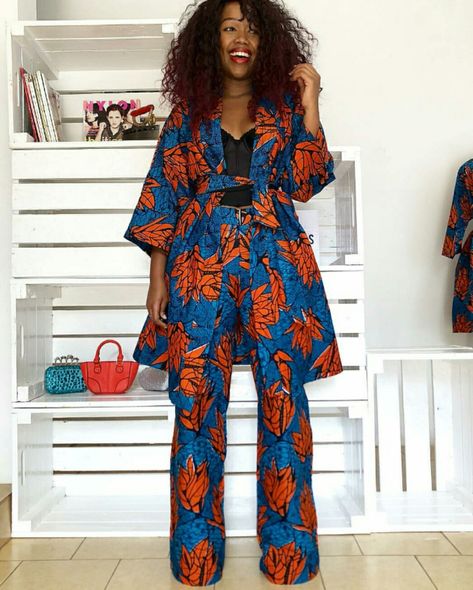 African Two Piece Outfit Pants, Nigerian Native Styles For Women, Chitenge Outfits, Nigerian Outfits, Outfit Inspiration Women, African Print Clothing, Afrikaanse Mode, African Inspired Clothing, Effortlessly Chic Outfits