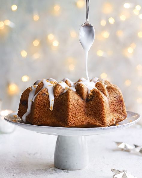 Mincemeat and custard bundt cake recipe | delicious. Magazine Christmas Food Photography, Christmas Bundt Cake, Bundt Cake Recipes, Easy Bundt Cake, Food Still Life, Bundt Cake Recipe, Christmas Baking Recipes, Leftover Cake, Delicious Magazine