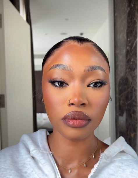 Uche Natori Makeup, Summer Makeup Black Women, Soft Glam Black Women, Soft Makeup Looks, Makeup For Black Skin, Brown Skin Makeup, Face Beat, Glam Makeup Look, Dope Makeup