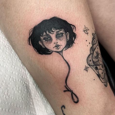 Xenya ･ﾟ: * ✧ on Instagram: “lady head inspired by Junji Ito’s “The Hanging Balloons” 🎈 thank you tons Tot!! was soo excited to post this one! #junjiito #horrormanga…” Junji Ito Hanging Balloon, Junji Ito Hanging Balloons Tattoo, Balloon Heads Junji Ito, Junji Ito Balloon Head Tattoo, Ito Junji Tattoo, Junji Ito Inspired Tattoo, Hange Tattoos, Junji Ito Tattoo Design, Uzumaki Tattoo Junji Ito