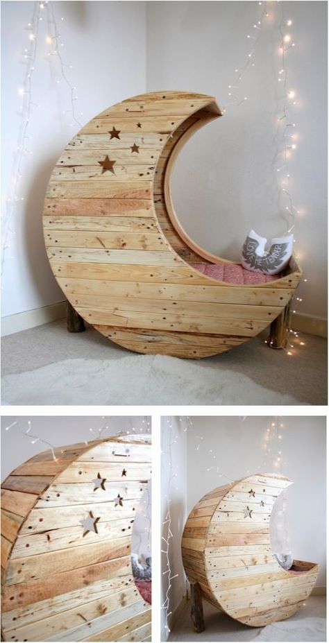 This is a Moon shaped crib but I love the idea for making a Moon shaped reading chair. Moon Bed, Baby Nursery Diy, Diy Bebe, Reading Chair, Baby Diy, Baby Bedroom, Baby Furniture, Wooden Pallets, Baby Cribs