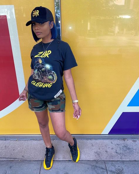 Good vibes Only™ on Instagram: “PUT THAT SHIT ON🖤✨  Shirt & Hat: @zorclothinglive” Jordan 12s Outfit Women, Jordan 12 Outfit Women, Jordan 12 Outfit, Hoody Outfits, Fly Outfit, Jordan 12, Designer Outlet, Chill Outfits, Girls Summer Outfits