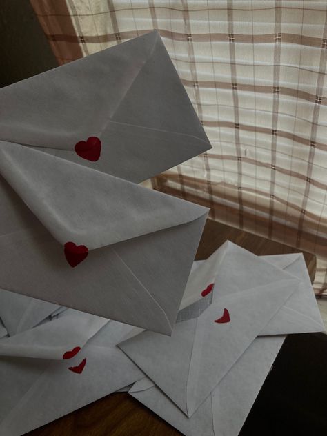 Red Letters Aesthetic, Surprises Aesthetic, Receiving Gifts Aesthetic, Valentines Cards Aesthetic, Romantic Envelope, Anniversary Presents For Him, Valentine Core, Love Letter Aesthetic, One Month Anniversary Gifts