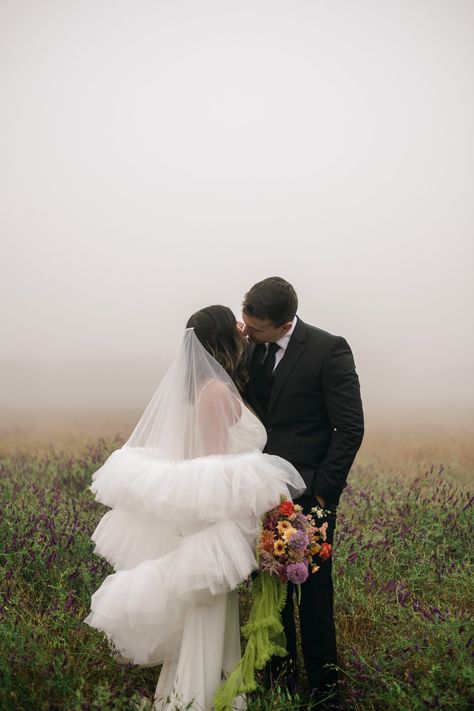 Fun Wedding Veil, Vintage Wedding Dress With Ruffles, Feminine Ruffled Wedding Dress, Vintage Ruffled Wedding Dress, Ruffle Veil Wedding, Ruffle Veil, Frill Veil, Film Images, City Hall Wedding