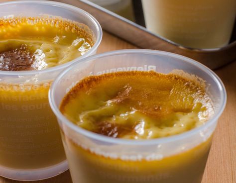 10 Chilean Desserts the World Needs To Know Chilean Desserts, Easy Custard, Christmas Fruit, Ice Cream Photos, Peach Juice, Refreshing Desserts, Fruit Filling, Lemon Meringue Pie, Fruit Jam