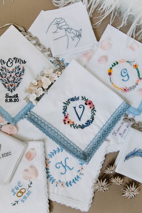 Bridesmaids Packages, Hankies Ideas, Handkerchief Design, Textile Designing, Handkerchief Embroidery, Embroidered Hankies, Personalized Handkerchiefs, Embroidery Stitches Beginner, Clothes Embroidery Diy