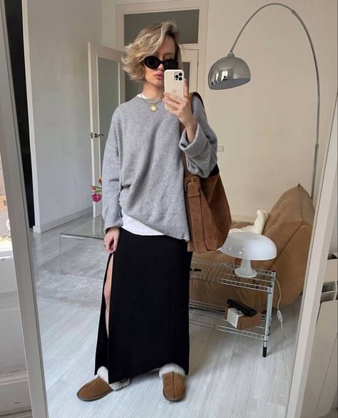 Maxi Skirt With Hoodie, Gray Maxi Skirt Outfit, Black Maxi Skirt Outfit Fall, Skirt And Crewneck Outfit, Grey Maxi Skirt Outfit, Skirt And Sweatshirt Outfit, Maxi Skirt Fashion, Gray Sweatshirt Outfit, Winter Maxi Skirt Outfit