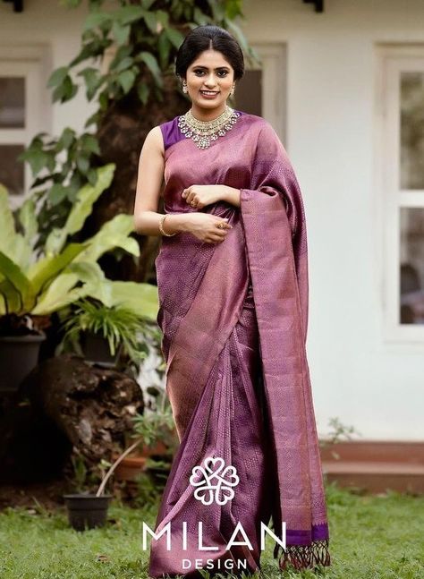 Indian Wedding Dress Traditional, Christian Bridal Saree, Saree Kanchipuram, Keep Me Stylish, Designer Sarees Wedding, Kanjivaram Sarees Silk, Bridal Sarees South Indian, Traditional Silk Saree, Silk Saree Kanchipuram