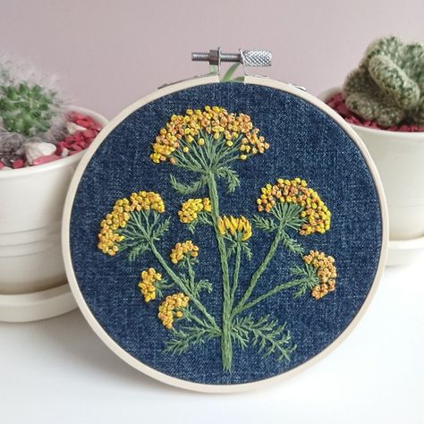 Blue Embroidered Flowers, Embroidery On Blue Fabric, Hand Embroidery On Denim, Jean Stitching, Embroidery On Denim, Dark Blue Embroidery, Floral Hand Embroidery, Botanical Embroidery, Denim Embroidery