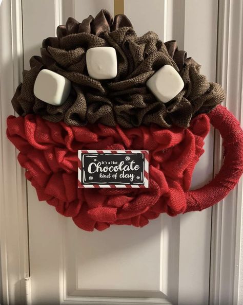 Coffee Wreath Diy, A Christmas Story Wreath Ideas, Hot Chocolate Wreath Diy, Dollar Tree Crafts Wreaths, Hot Cocoa Wreath Diy, Coffee Cup Wreath, Funny Christmas Wreaths Diy, Hot Chocolate Wreath, Wreath Decorating Contest Ideas