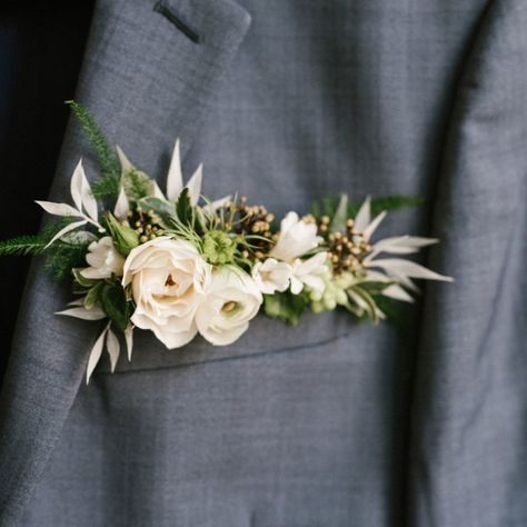 Wedding Coursage, Red Barn Wedding, Button Holes Wedding, Beautiful Wedding Decorations, Wedding Crafts Diy, Brown Wedding, Eucalyptus Wedding, Floral Pocket, Boutonniere Wedding