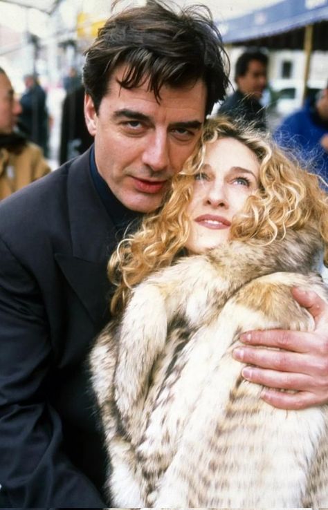 Carrie And Mr Big, Carrie And Big, Carrie Bradshaw Outfits, Chris Noth, Tv Series To Watch, Mr Big, Lights Camera Action, City Outfits, Famous Couples