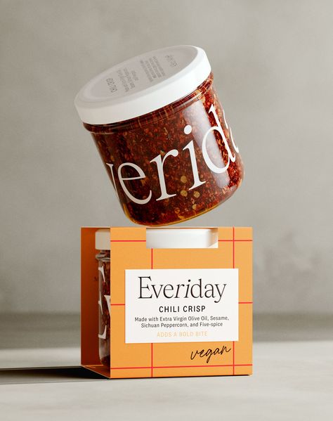 Everiday: A Whole New Look for Whole Foods – Packaging Of The World Generic Food Packaging, Food Ingredients Label Design, Ready To Eat Food Packaging, Food Jar Label Design, Food Packaging Sticker Label, Pantry Shelves, Meat Pasta, Sauce For Rice, Premium Product