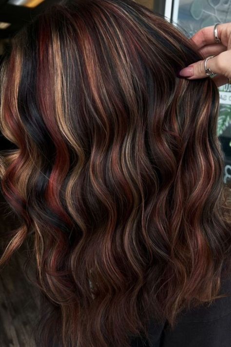 Dimensional Dark Calico Hair Blonde And Red Highlights, Calico Hair, Blonde Highlights On Dark Hair, Fur Pattern, Best Hair Dye, Red Blonde Hair, Chunky Highlights, Black Hair Balayage, Calico Cats