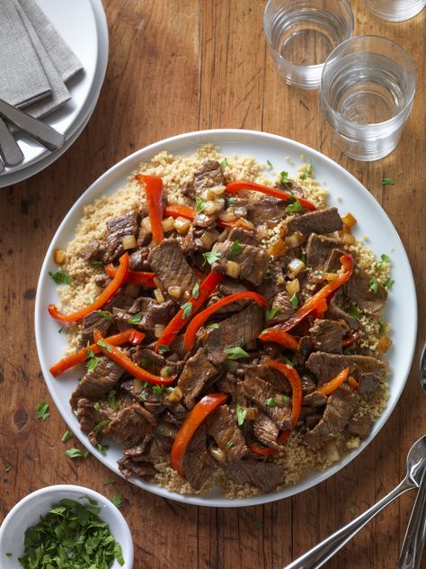 Beef Stir-Fry with Couscous. Check out this recipe and more Texas Favorites at the new beeflovingtexans.com Beef Pepper Steak, Beef Top Round Steak, Asian Beef Recipes, Sunbasket Recipes, Stir Fry Beef, Steak Stir Fry, Steak And Onions, Brand Food, Asian Beef