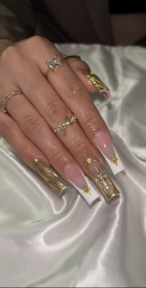 Gold Nail Aesthetic, Gold Charms On Nails, Gold Nail Ideas For Prom, Gold N White Nails, White And Gold Toe Nails Design, Gold Nail Designs Coffin, White Nails Acrylic Square, Square Acrylic Nails Gold, Golden Birthday Nails