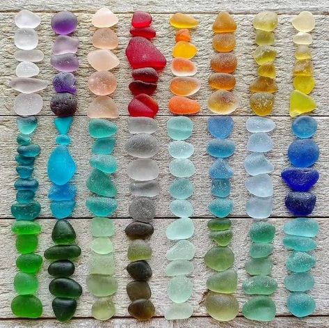 Red Sea Glass, Beach Glass Crafts, Cottage Crafts, Sea Glass Colors, Beach Glass Art, Ocean Crafts, Sea Glass Beach, Rainbow Aesthetic, Sea Glass Crafts