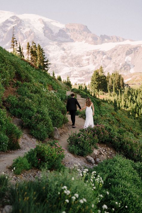 Summer Wildflower Elopement at Mt Rainier | Photograhy by Karina & Maks photo Mt Rainier National Park Elopement, Mountain Wildflower Wedding, Mt Rainier Elopement, Wildflower Elopement, Rainy Photoshoot, Rainy Photography, Rainy Wedding Photos, Cottagecore Wedding, Mt Rainier National Park