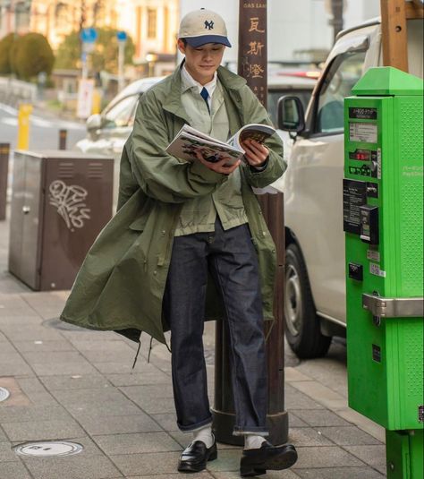 Green Parka Outfit, Tyler The Creator Outfits, Mens Outdoor Fashion, Long Coat Outfit, Long Coat Men, Yoga Design, Military Outfit, Mens Fashion Fall, Casual Sporty