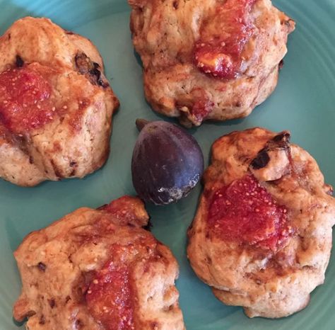 August Fig Cookies Cookies Made With Figs, Fresh Fig Cake Recipe, Fig Recipes Fresh, Homemade Fig Newtons, Walnut Cookie Recipes, Fig Preserves, Summer Cookie, Fig Cookies, Cookies To Make