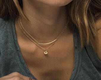 Minimalist necklace | Etsy UK Western Fashion Jewelry, Layered Gold Necklaces, Simple Statement Necklace, Initial Disc Necklace, Minimalist Necklace Gold, Layered Choker Necklace, Minimal Necklace, Dainty Gold Necklace, Gold Necklace Women