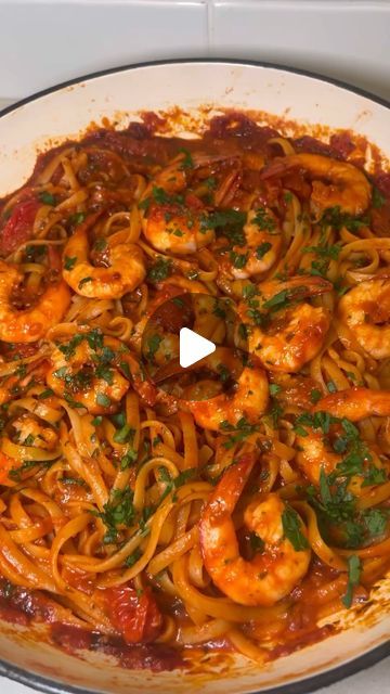 Barilla Australia & New Zealand on Instagram: "Savouring every bite of @cookingwithdanie's Delicious Prawn Linguine with Al Bronzo Linguine! 😚⁣⁣ This dish bursts with juicy prawns and cherry tomatoes, perfectly complemented by the pasta's texture that clings to the flavourful sauce. 🍤🍅

Thanks for the dinner inspo, Danie! 

#BarillaANZ #AlBronzo #Linguine #PrawnLinguine" Pasta Prawn Recipe, Shrimp With Marinara Sauce, Pasta And Prawns Easy Recipes, Prawn Pasta Recipes, Prawn Tagliatelle Recipe, Prawn And Tomato Pasta, Prawn And Pancetta Pasta, Prawn Linguine Recipe, Prawn Pasta Recipe