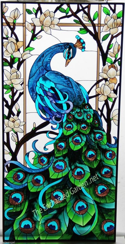 Tiffany Glass Art, Glass Painting Patterns, Peacock Wall Art, Glass Art Pictures, Glass Painting Designs, Glass Window Art, Peacock Painting, Wine Glass Art, Stained Glass Window Panel