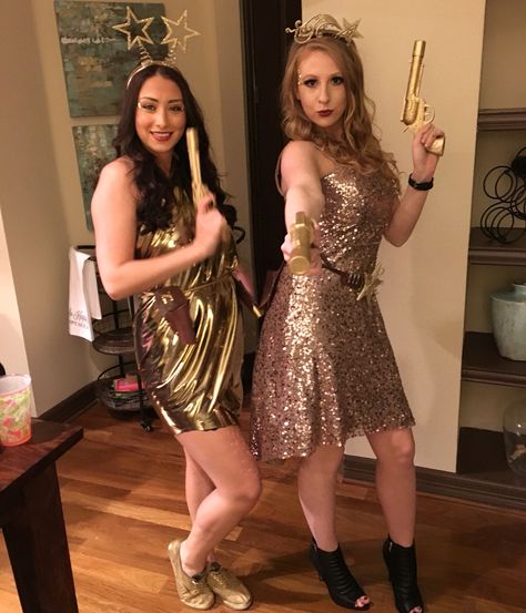 Glittery Costume Ideas, Gold Costume Ideas Halloween, Gold Star Costume, Shooting Star Halloween Costume, Gold Dress Halloween Costume, Star Costume Women, Shooting Star Costume, Gold Halloween Costume, Celestial Costume