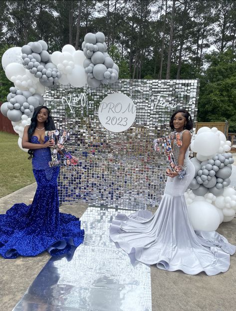 Matching Bestie Prom Dresses, Prom Dresses Matching Friends, Best Friend Prom Pictures Black, Matching Prom Dresses Best Friend, Matching Prom Dresses, Matching Prom Outfits, Black Girls Prom Dresses, Baddie Prom Dresses, 4 Bestie