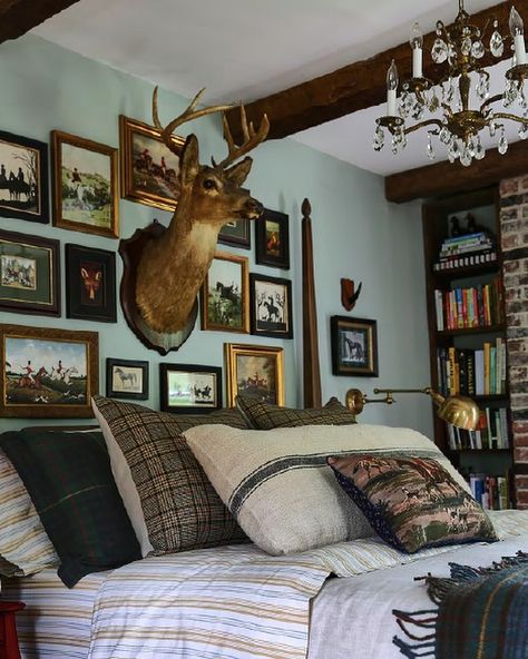 Living Room Decor Deer Mounts, Deer Head Gallery Wall, Bedroom With Taxidermy, Deer Mount Living Room Decor, Deer Heads In Living Room, Deer Mount Bedroom Ideas, Decorating Around Deer Mounts, Classy Taxidermy Decor, How To Style Deer Antlers