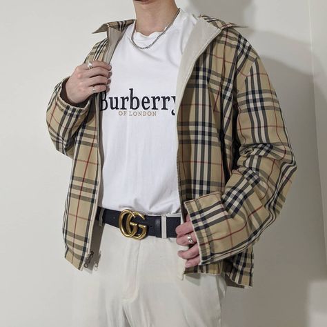 Loa Jang | Starting the week off with @burberry | Instagram Chaos Trio, Idol Outfit, Burberry Outfit, Men Fashion, Burberry, Mens Outfits, Instagram