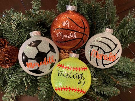 Diy Sports Christmas Ornaments, Basketball Christmas Ornaments Diy, Basketball Christmas Ornaments, Sport Themed Christmas Tree, Cricut Glitter Ornaments, Diy Soccer Ornaments, Volleyball Christmas Ornaments, Volleyball Ornaments Diy, Basketball Ornaments Diy