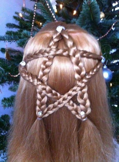 Tree Braids, Wacky Hair Days, Wacky Hair, Christmas Hairstyles, Curly Girl Hairstyles, Holiday Hairstyles, Crazy Hair Days, Christmas Hair, Toddler Hair