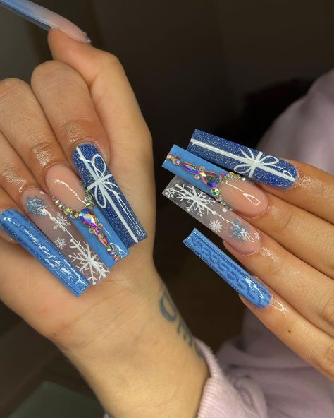 Flat Nails, Snowflake Snowman, Acrylic Nails Nude, Christmas Manicure, Nail Type, Stick On Nails, Xmas Nails, Pretty Acrylic Nails, Nail Arts