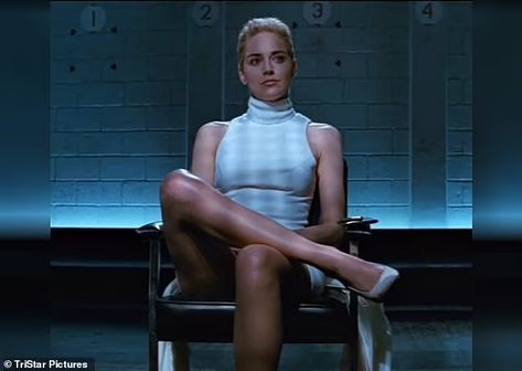 Bonnie Parker, Eyes Wide Shut, Basic Instinct, Girls Couture, Sharon Stone, Amanda Seyfried, Look Alike, Mean Girls, Halle