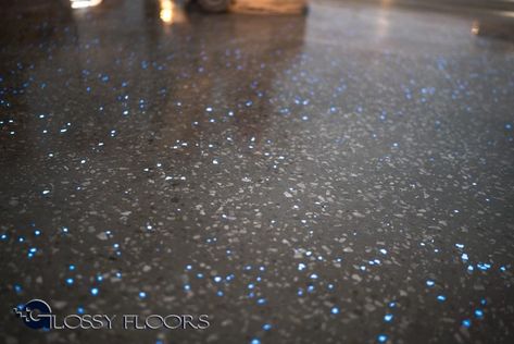 Polished Concrete Design Ideas with glow in the dark rocks. Loving this one! Dark Epoxy Floor, Glow In The Dark Epoxy, Glow In The Dark Rocks, Glitter Floor, Acid Stained Concrete Floors, Exposed Aggregate Concrete, Aggregate Concrete, Polished Concrete Floors, Concrete Epoxy