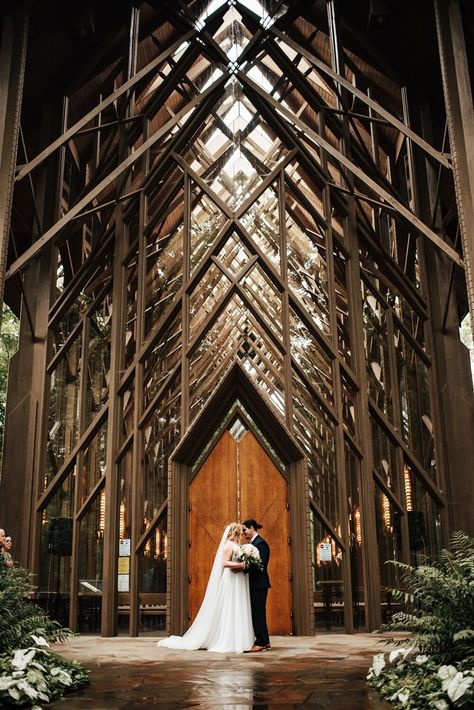 Top 5 Wedding Venues in Arkansas | Kylie Farmer Photography Farmer Photography, Arkansas Wedding Venues, Oklahoma Wedding Venues, Early Spring Wedding, Elegant Wedding Venues, Arkansas Wedding, Dream Wedding Venues, Inexpensive Wedding, Inexpensive Wedding Venues