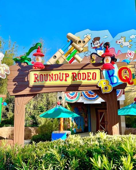 WDW News Today on Instagram: "We’re falling (with style) for this NEW signage!! 😍 The Roundup Rodeo BBQ marquee has been uncovered here in Toy Story Land at Disney’s Hollywood Studios! 👀 Let us know what you think and get a closer look including more details on the restaurant at the link in our story! ✨" Disney World Toy Story Land, Roundup Rodeo Bbq, Disney Hollywood Studios, Disney World Hollywood Studios, Toy Story Land, Disney Photography, Architecture Inspiration, Hollywood Studios Disney, Disney S