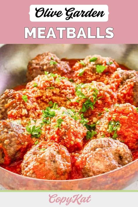 Olive Garden Meatballs, Olive Garden Meatballs Recipe, Beef Bread, Easy Italian Meatballs, Homemade Italian Meatballs, Ground Beef Meatballs, Copycat Recipes Olive Garden, Italian Seasonings, Olive Garden Recipes