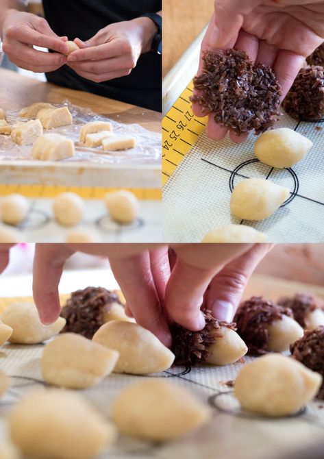 Hedgehog Cookies, Christmas Hope, Chocolate And Coconut, Cookies With Chocolate, Thanksgiving Cakes, Vegan Party, Making Cookies, Egg Free Recipes, Healthy Low Carb Recipes