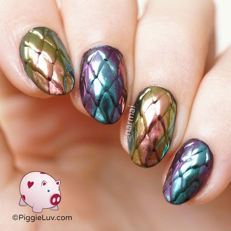 PiggieLuv: Multichrome dragon scales nail art Scales Nail Art, Dragon Nails, 3d Nail Art Designs, Holiday Nail Designs, Dragon Scales, Nail Art Wedding, Ballerina Nails, Dragon Scale, Nail Brushes