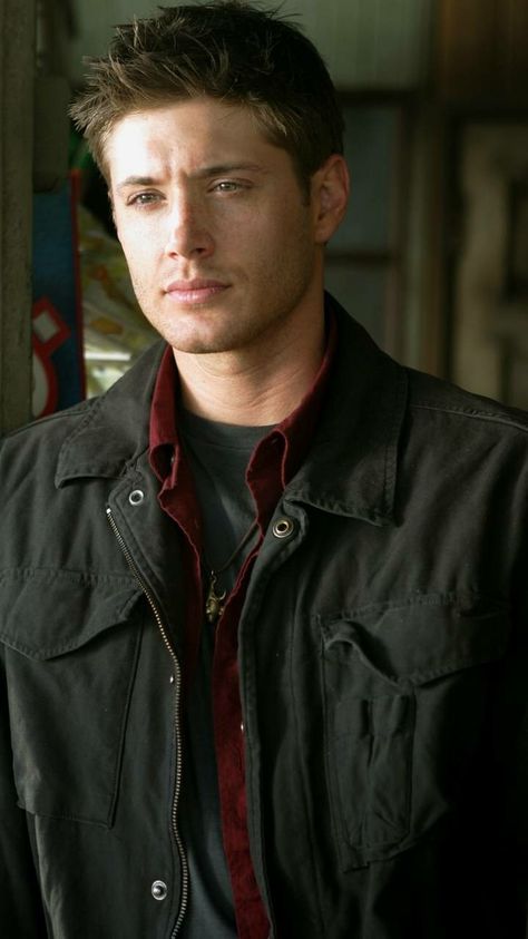 Dean Winchester Hot, Dean Winchester Shirtless, Jesen Ackles, The Heist, Jensen Ackles Supernatural, Supernatural Wallpaper, Supernatural Jensen, Supernatural Dean Winchester, Tv Horror