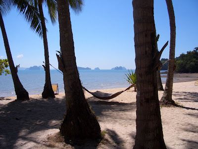 Ko Yao Noi remains a beautiful island, where most people still believe that the island should be preserved from human degradation and It is often described as one of the last islands in the region to not be overly developed.    Two beautiful islands in the Phang Nga Bay area: Ko Yao Yai and Ko Yao Noi. Thailand Honeymoon, Paradise Beach, Beach Paradise, Dream Holiday, Krabi, Small Island, White Sand Beach, Thailand Travel, Beautiful Islands