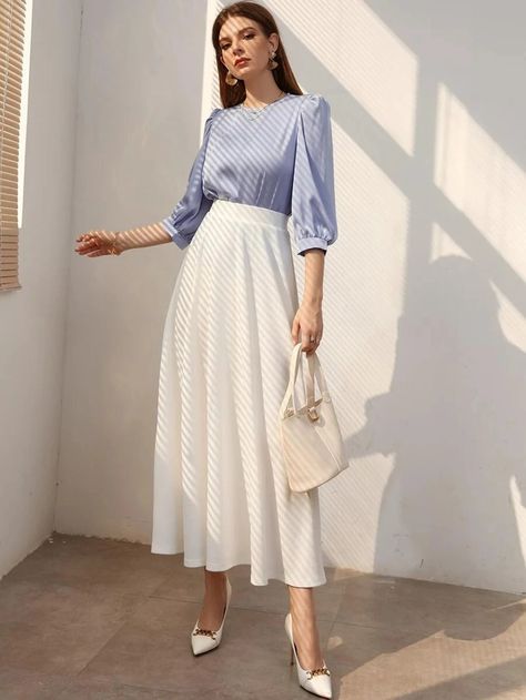 Long Flared Skirt Outfit, Flared Skirt Outfit, Long Flared Skirt, Modesty Outfits, Long Sleeve Evening Dresses, Women Skirts, High Waisted Flares, Flared Skirt, White Style