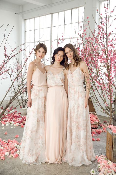 Jenny Yoo Separates and Bridesmaids • Romantic Bridal Party • Blush Floral and Solid Mix and Match Long Luxe Chiffon Tops, Skirts and Dresses Women Standing, Floral Bridesmaid Dresses, Bridesmaid Inspiration, Floral Bridesmaid, Bridesmaids Photos, Summer Wedding Outfits, Bridesmaid Style, Dress Bridesmaid, Bridesmaid Gown