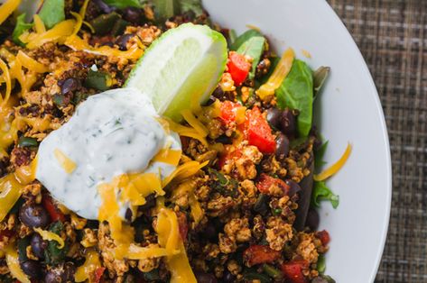 Our Southwest taco bowl has lots of veggies and lots of protein and is perfect for a post-exercise meal. Mayo Clinic Diet Recipes Meals, Mayo Diet Recipes, Atlantic Diet, Mayo Clinic Diet Recipes, Mayo Clinic Recipes, Healthy Super Bowl Recipes, Southwest Tacos, Mayo Diet, Healthy Super Bowl