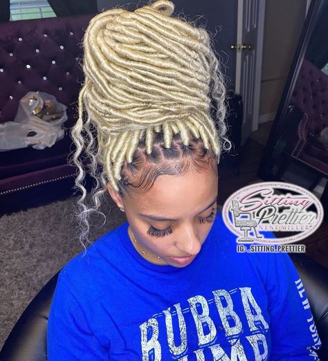 Platinum Locs, Blonde Goddess Locs, Goddess Locs Hairstyles, Blonde Faux Locs, Box Dreads, Afro Dreads, Faux Loc, Loc Hairstyles, Braiding Styles